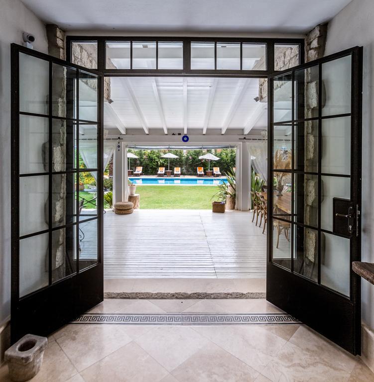 Luce Design Hotel - Special Category Алачати Экстерьер фото